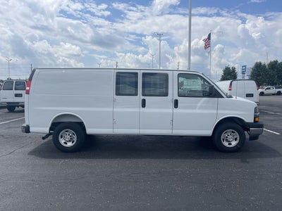 2025 Chevrolet Express Cargo 3500 WT