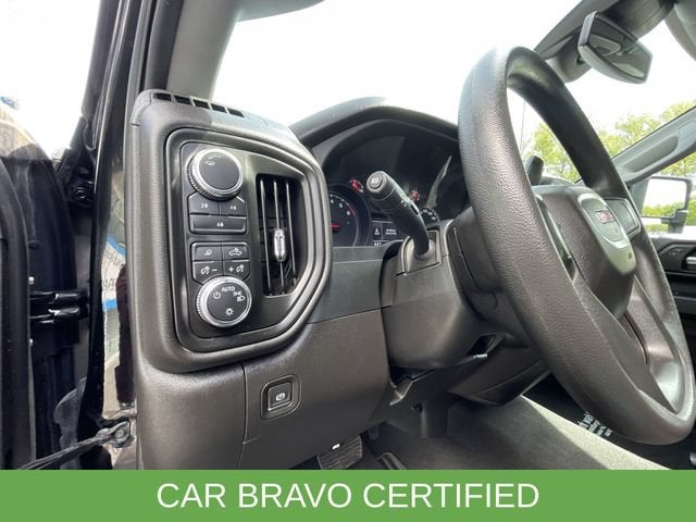 2024 GMC Sierra 2500 HD Pro