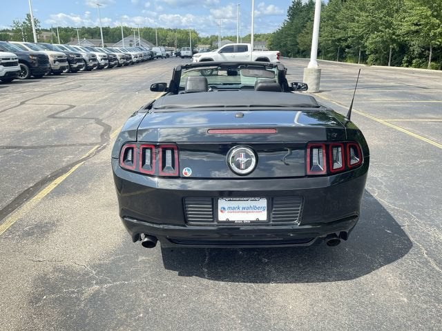 2014 Ford Mustang V6