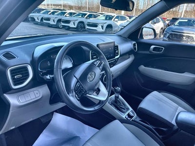 2023 Hyundai Venue SEL