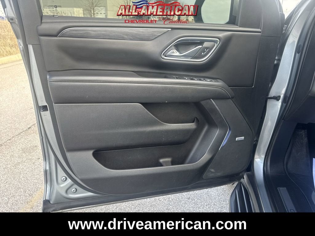 2023 GMC Yukon XL SLT