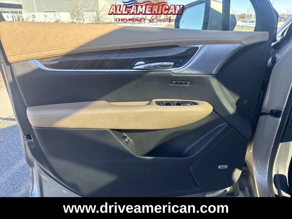 2023 Cadillac XT6 Premium Luxury