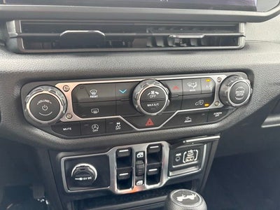 2025 Jeep Wrangler 4-Door Summit 4x4