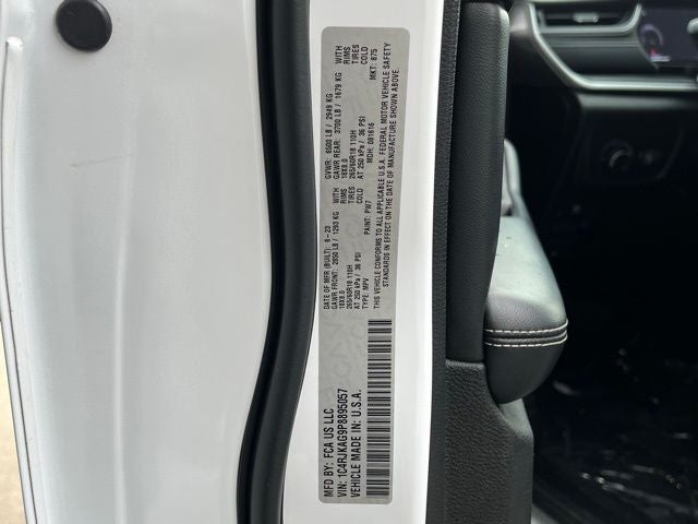 2023 Jeep Grand Cherokee L Laredo