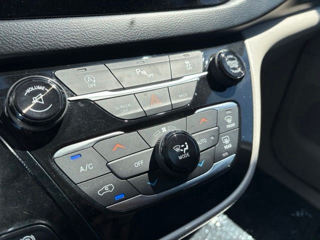2017 Chrysler Pacifica Touring L Plus
