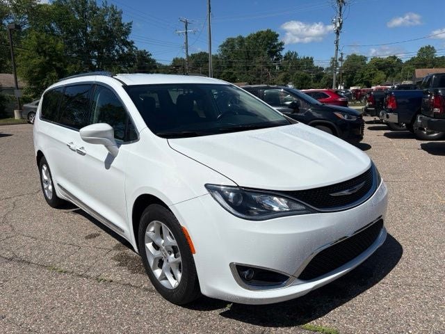 2017 Chrysler Pacifica Touring L Plus