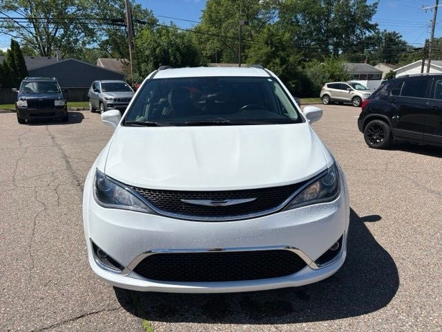 2017 Chrysler Pacifica Touring L Plus