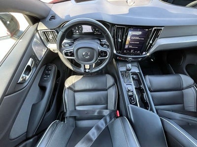 2019 Volvo S60 T6 R-Design