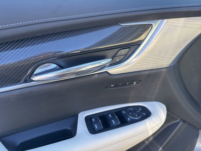 2023 Cadillac XT6 Sport