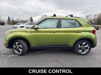 2022 Hyundai Venue SEL