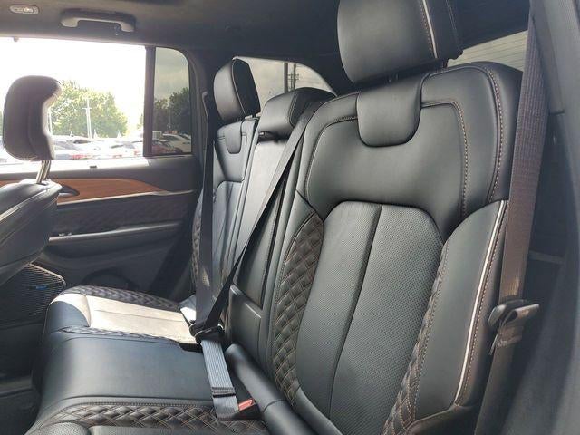 2022 Jeep Grand Cherokee Summit