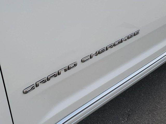 2022 Jeep Grand Cherokee Summit