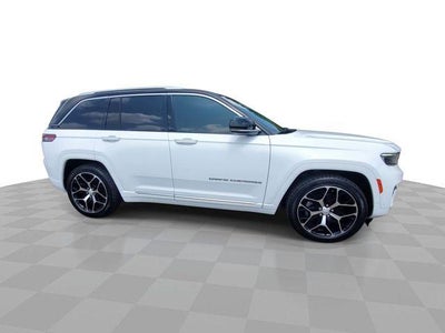2022 Jeep Grand Cherokee Summit