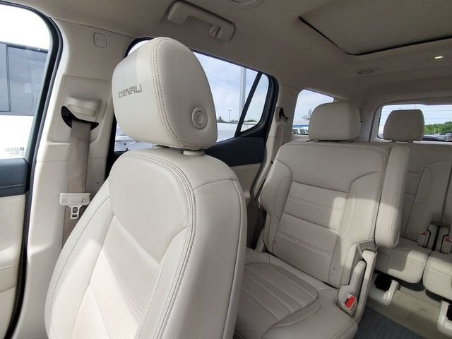 2022 GMC Acadia Denali