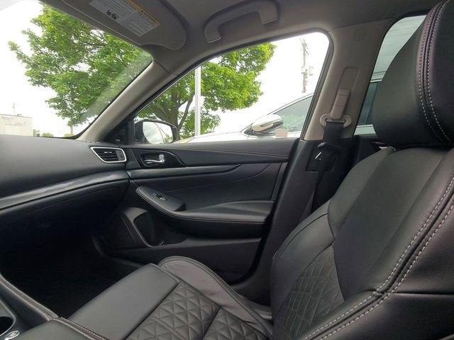 2023 Nissan Maxima Platinum