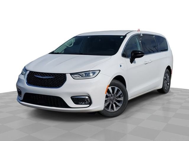 2024 Chrysler Pacifica Select
