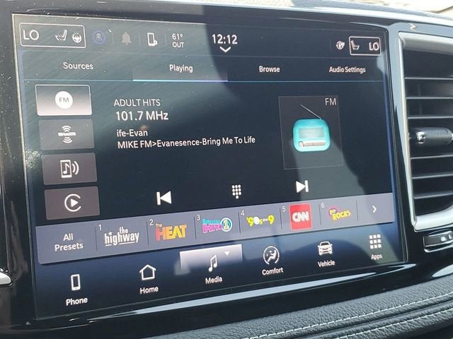 2025 Chrysler Pacifica Hybrid Select