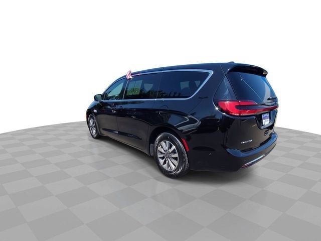 2025 Chrysler Pacifica Hybrid Select