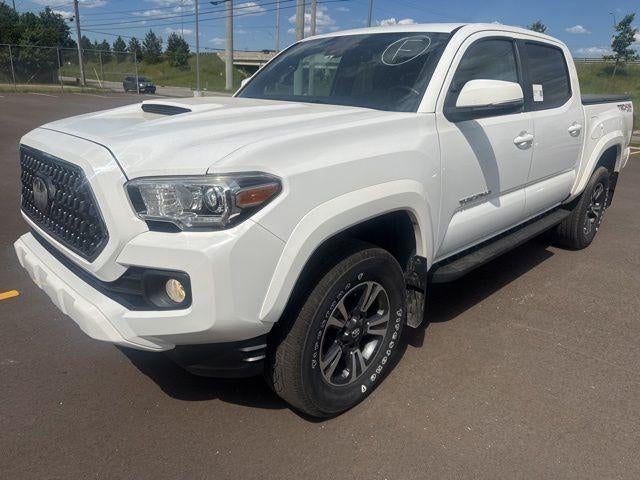 2018 Toyota Tacoma TRD Sport Double Cab 4x4 V6 M/T SB's photo