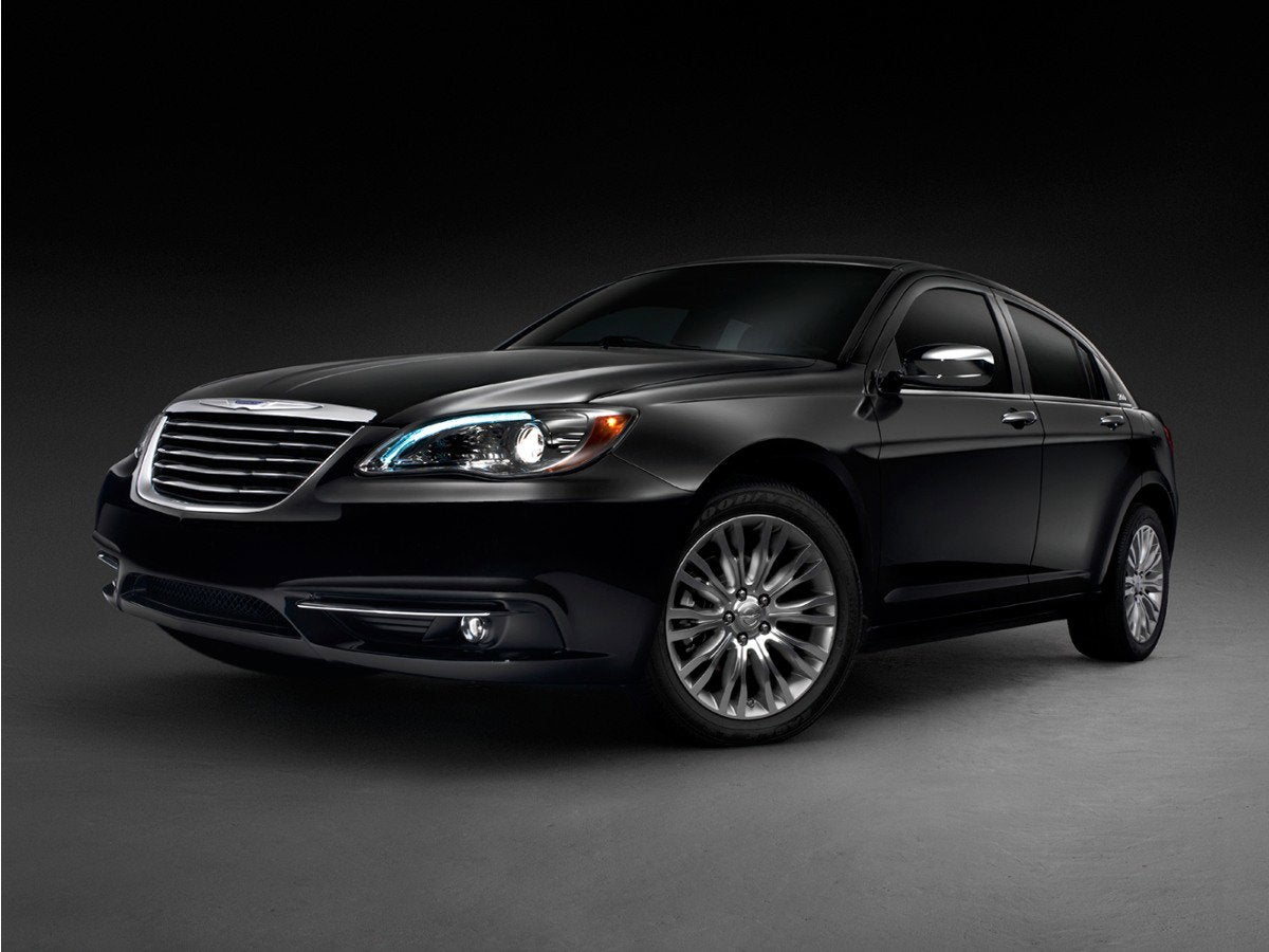 2011 Chrysler 200 Touring's photo