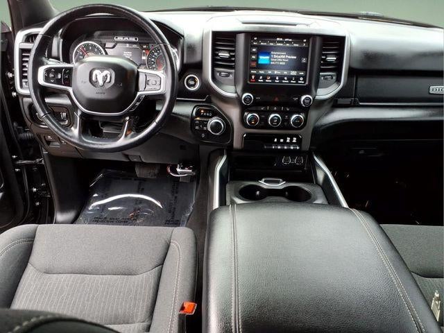 2020 RAM 1500 Big Horn Crew Cab 4x4 5'7" Box