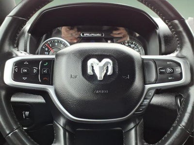 2021 RAM 1500 Big Horn Crew Cab 4x4 5'7" Box