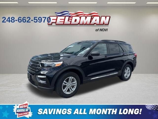 2023 Ford Explorer XLT 4WD's photo