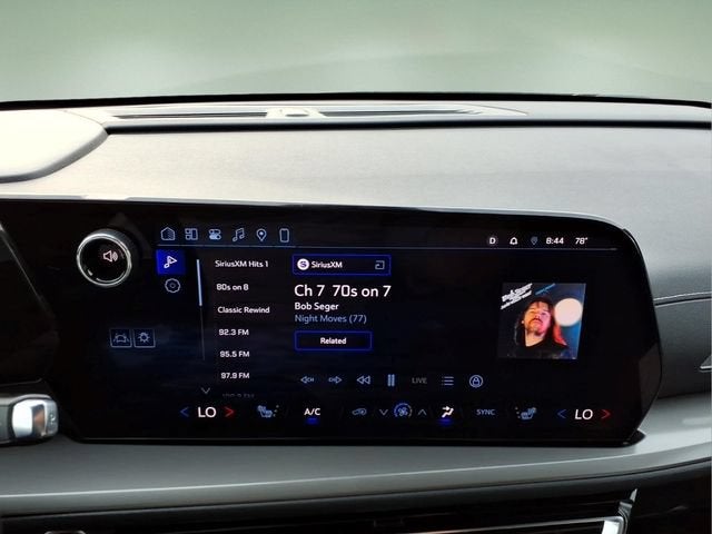 2024 Chevrolet Traverse FWD LT