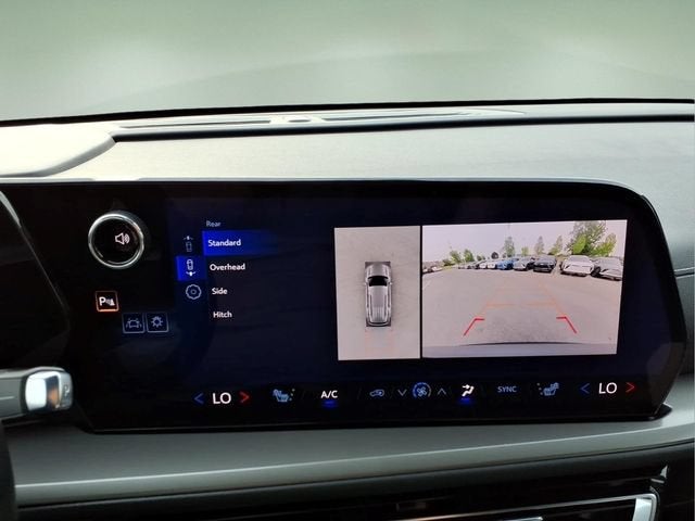 2024 Chevrolet Traverse FWD LT
