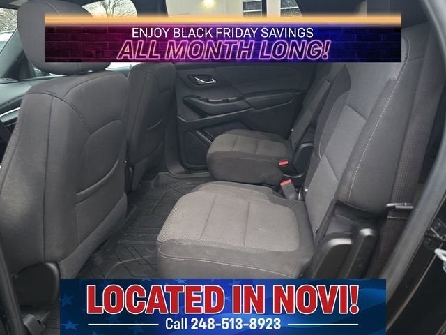 2023 Chevrolet Traverse LT Cloth