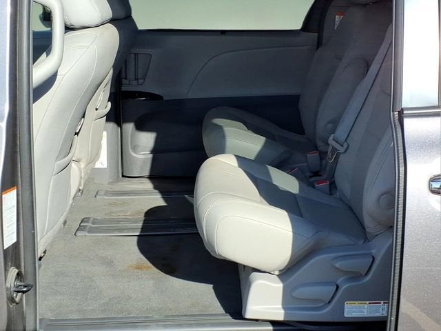 2019 Toyota Sienna XLE Auto Access Seat