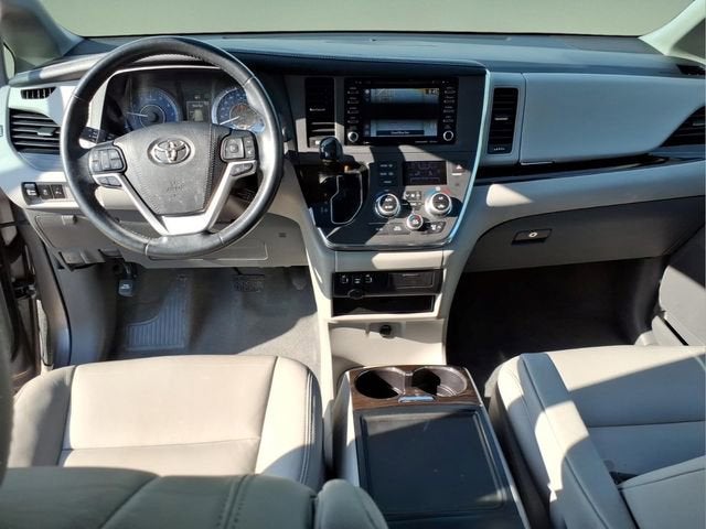 2019 Toyota Sienna XLE Auto Access Seat