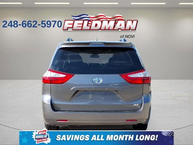 2019 Toyota Sienna XLE Auto Access Seat