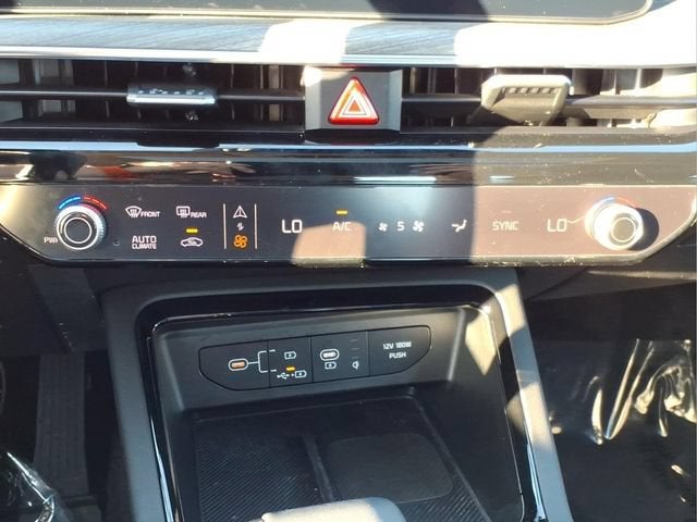 2025 Kia K5 EX