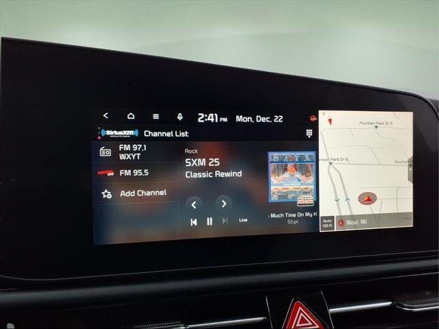 2024 Kia Niro EX Touring