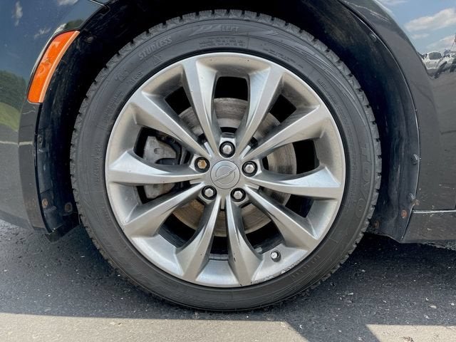 2016 Chrysler 200 S