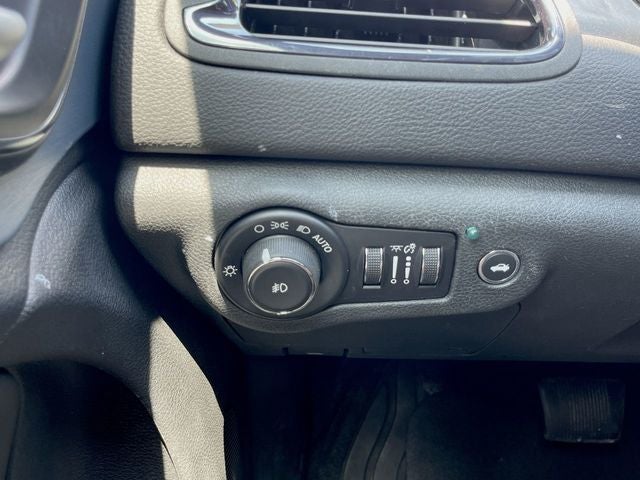 2016 Chrysler 200 S