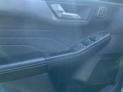 2022 Ford Escape Titanium Hybrid