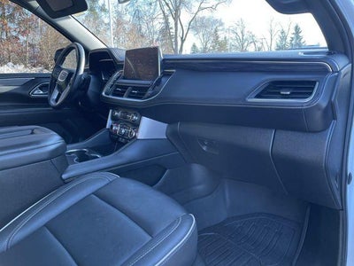 2023 GMC Yukon XL SLT