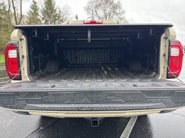 2023 GMC Canyon 4WD AT4