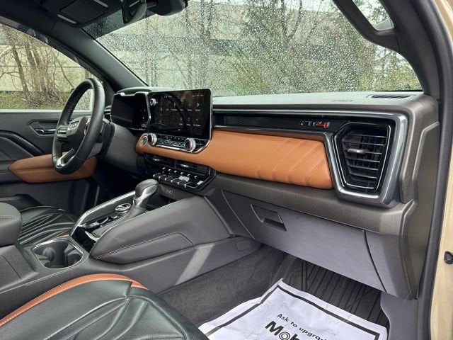 2023 GMC Canyon 4WD AT4