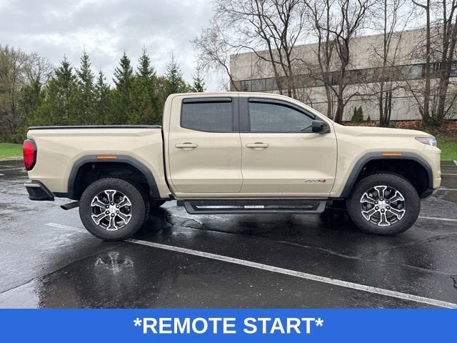 2023 GMC Canyon 4WD AT4