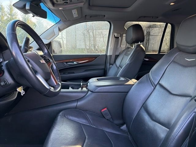 2018 Cadillac Escalade Luxury