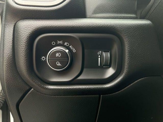 2025 RAM 2500 Tradesman Crew Cab 4x4 8' Box