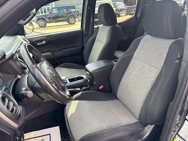 2022 Toyota Tacoma TRD Sport V6