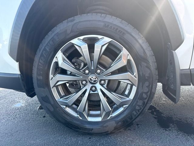 2022 Toyota RAV4 Hybrid XLE Premium