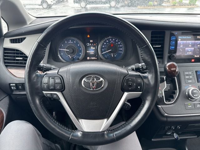 2017 Toyota Sienna Limited Premium 7 Passenger