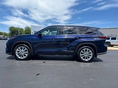 2022 Toyota Highlander Hybrid Limited