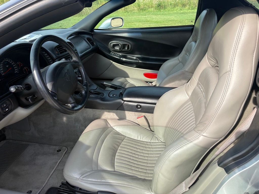 2001 Chevrolet Corvette Base