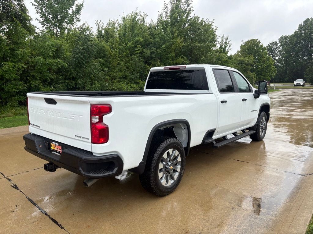 2026 Chevrolet Silverado 2500HD Custom